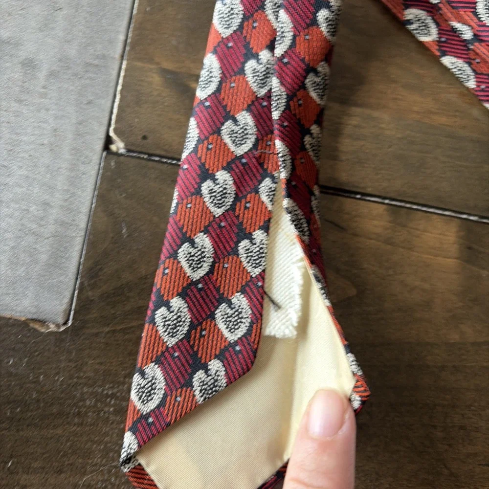 Christian Dior Vintage Necktie Mens OS Rust Burgundy Paisley Silk Designer Tie‎
